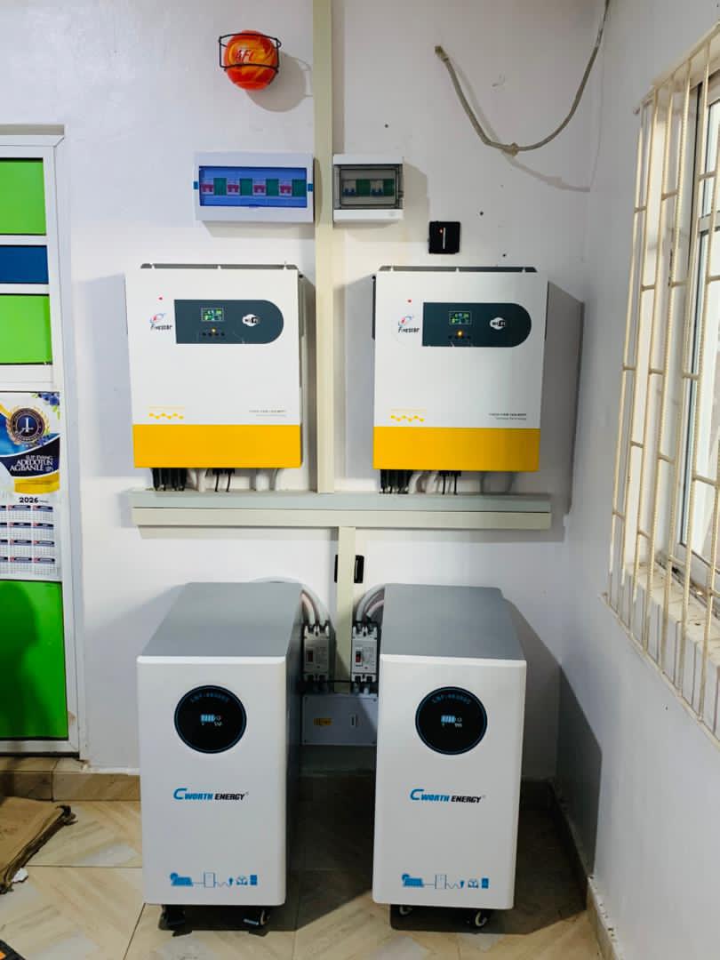 Studio off-grid solar system 30 kWh with 16 kVA inverter